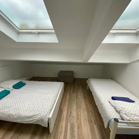 Bohobos Хостел *