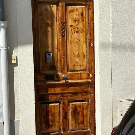 Bohobos Hostel *