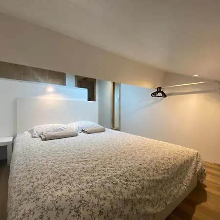 Bohobos Hostel *