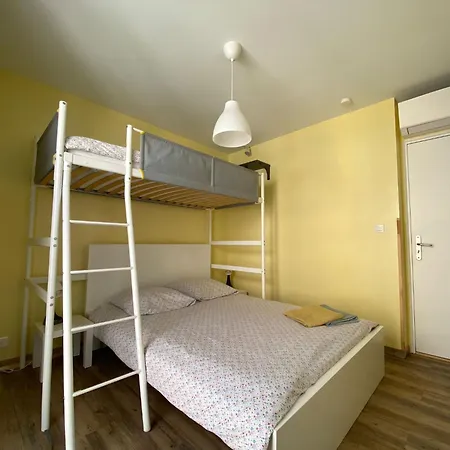 Hostel Bohobos Αντίμπ